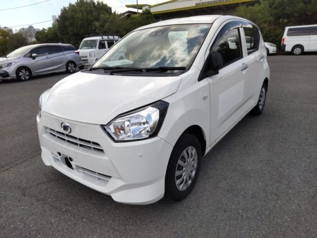 7729 Daihatsu Mira e s LA350S 2018 г. (LUM Kobe Nyusatsu)